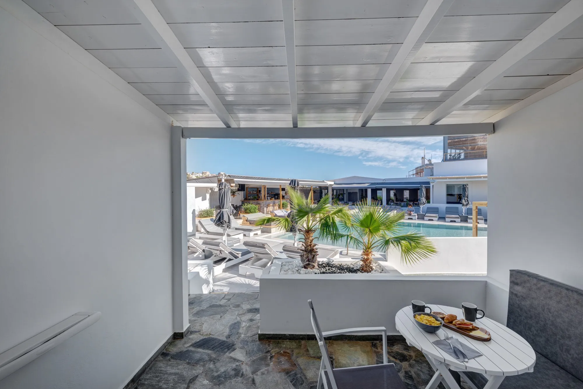 Superior Double Room Pool View — 1/22